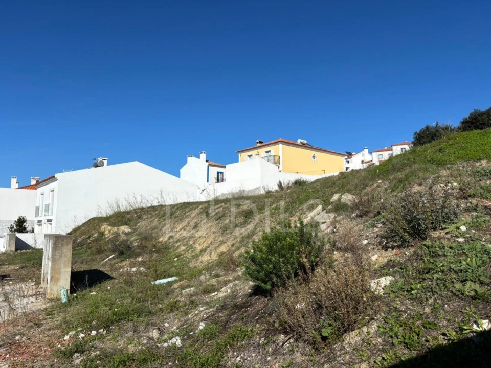 Terreno para Venda em Santa Maria do Castelo e Santiago e Santa Susana Foto 1