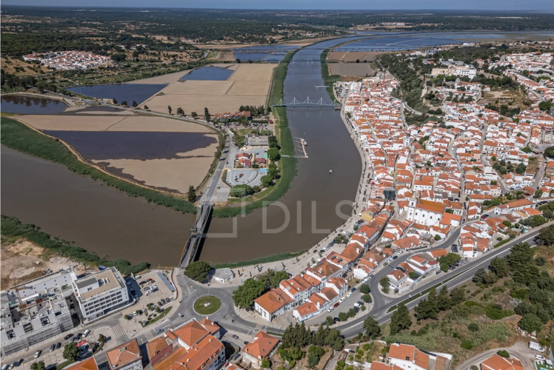 Terreno para Venda em Santa Maria do Castelo e Santiago e Santa Susana Foto 3