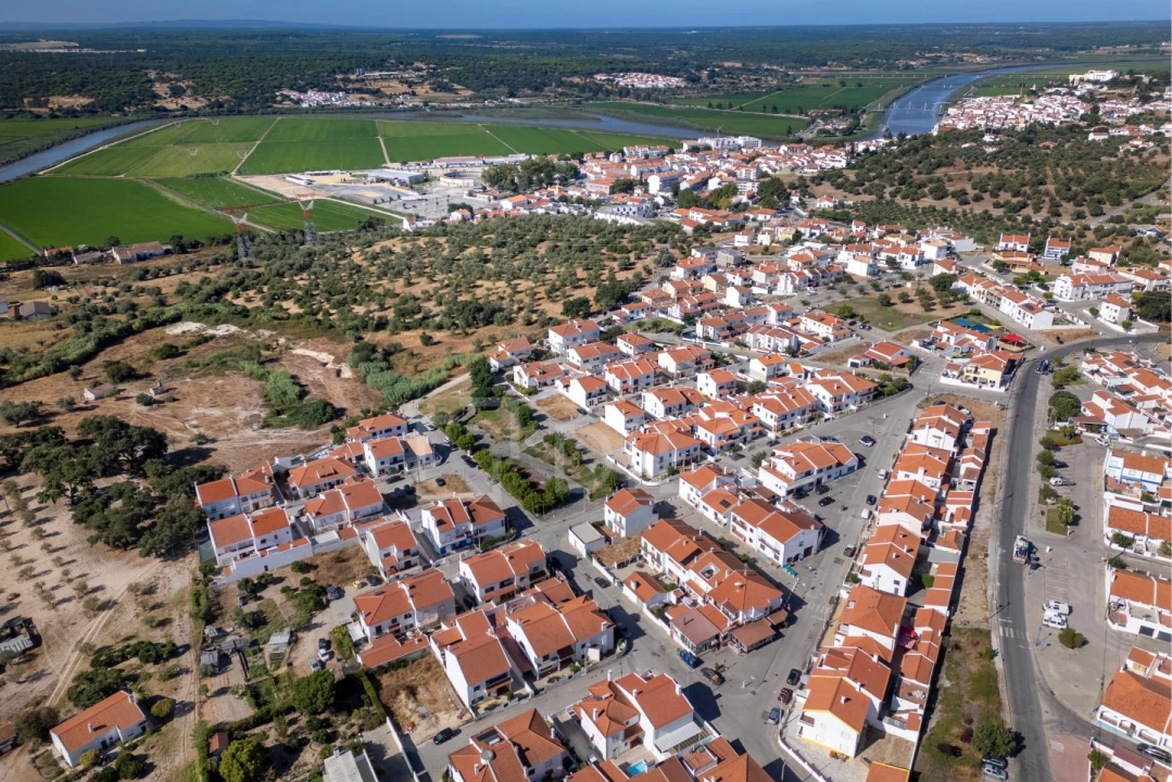 Terreno para Venda em Santa Maria do Castelo e Santiago e Santa Susana Foto 12