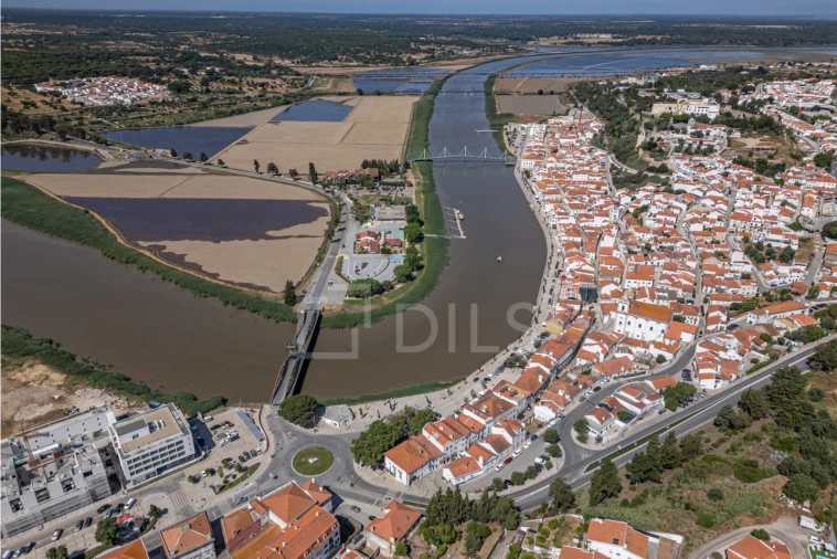 Terreno para Venda em Santa Maria do Castelo e Santiago e Santa Susana Foto 3