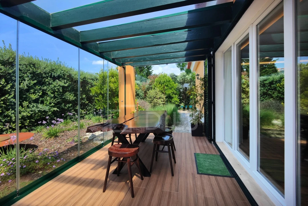 Moradia T6 para Venda em Queluz e Belas Foto 13