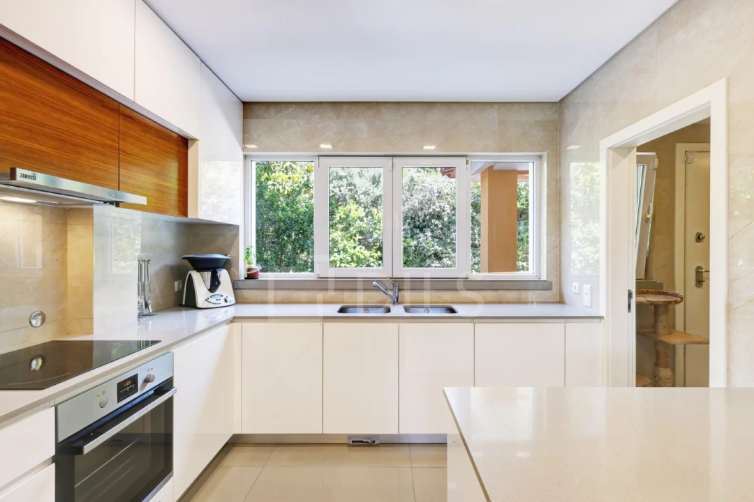 Moradia T6 para Venda em Queluz e Belas Foto 15