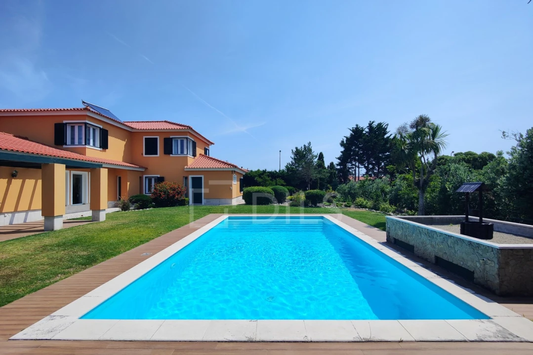 Moradia T6 para Venda em Queluz e Belas Foto 29