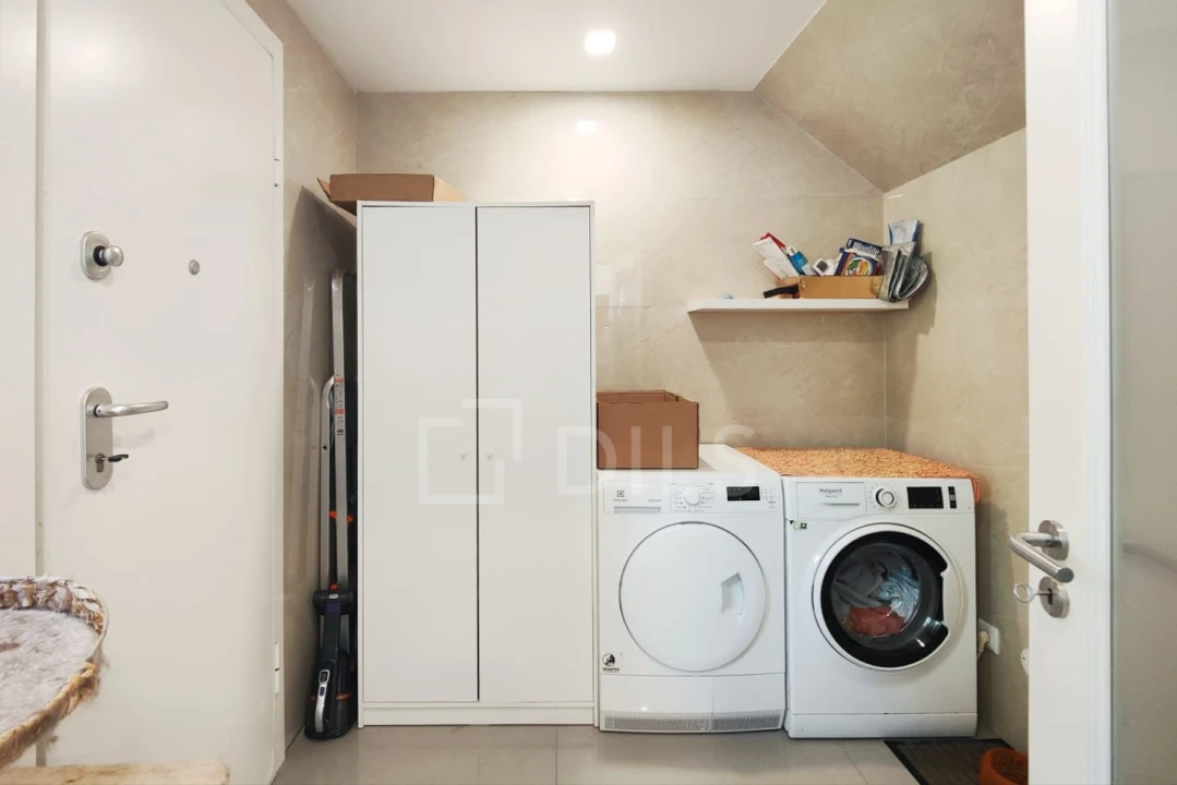 Moradia T6 para Venda em Queluz e Belas Foto 17