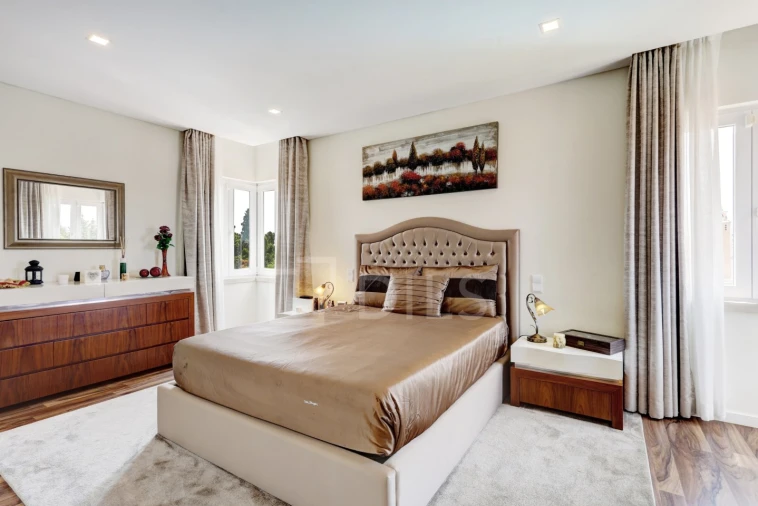 Moradia T6 para Venda em Queluz e Belas Foto 24