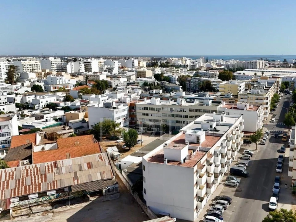 Terreno para Venda em Quelfes Foto 6