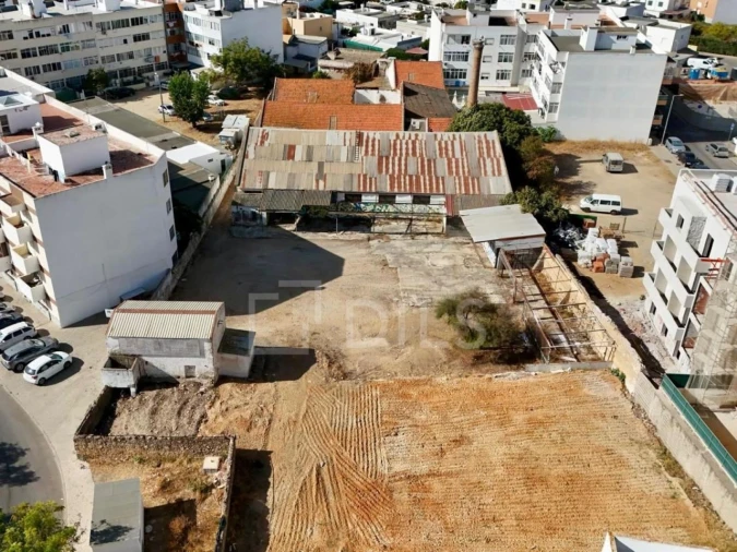 Terreno para Venda em Quelfes Foto 2