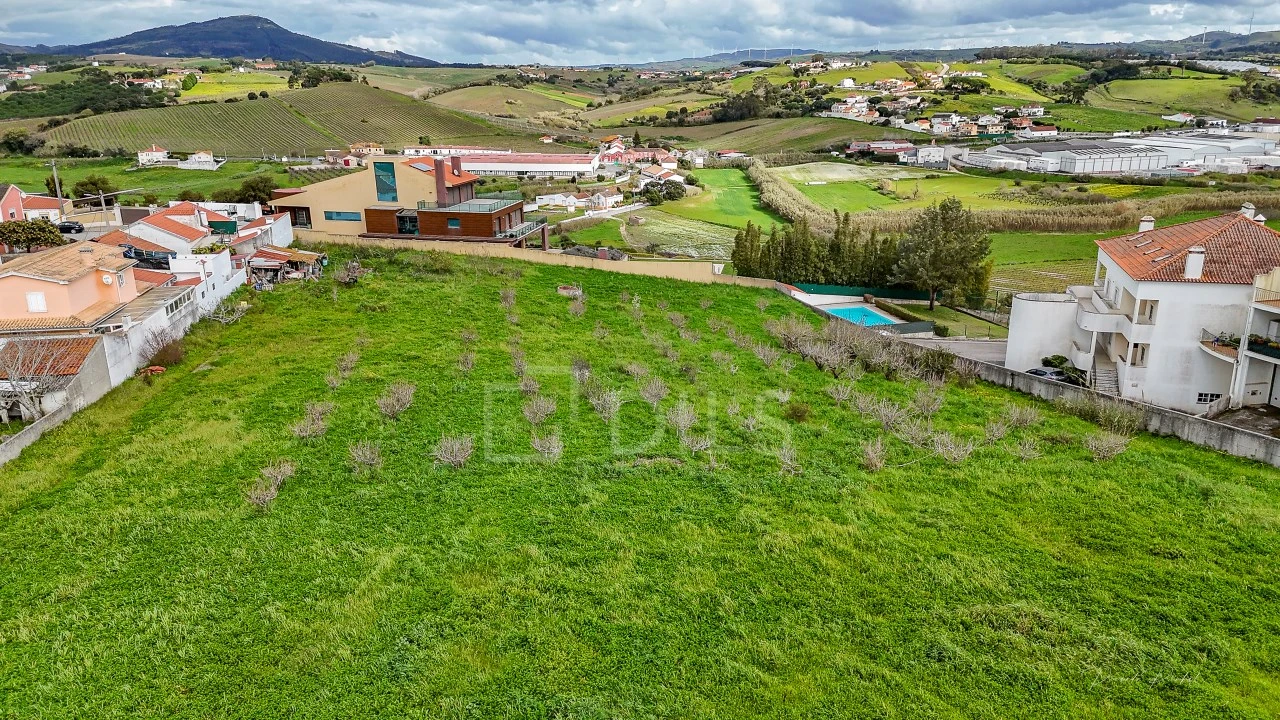 Terreno para Venda em Azueira e Sobral da Abelheira Foto 2