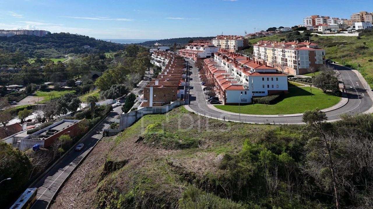 Terreno para Venda em Carnaxide e Queijas Foto 12
