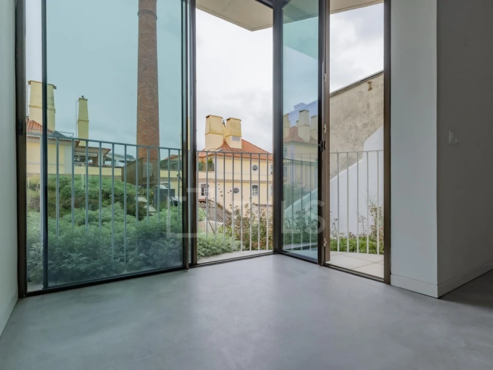 Apartamento T2 para Venda em Alcantara Foto 4