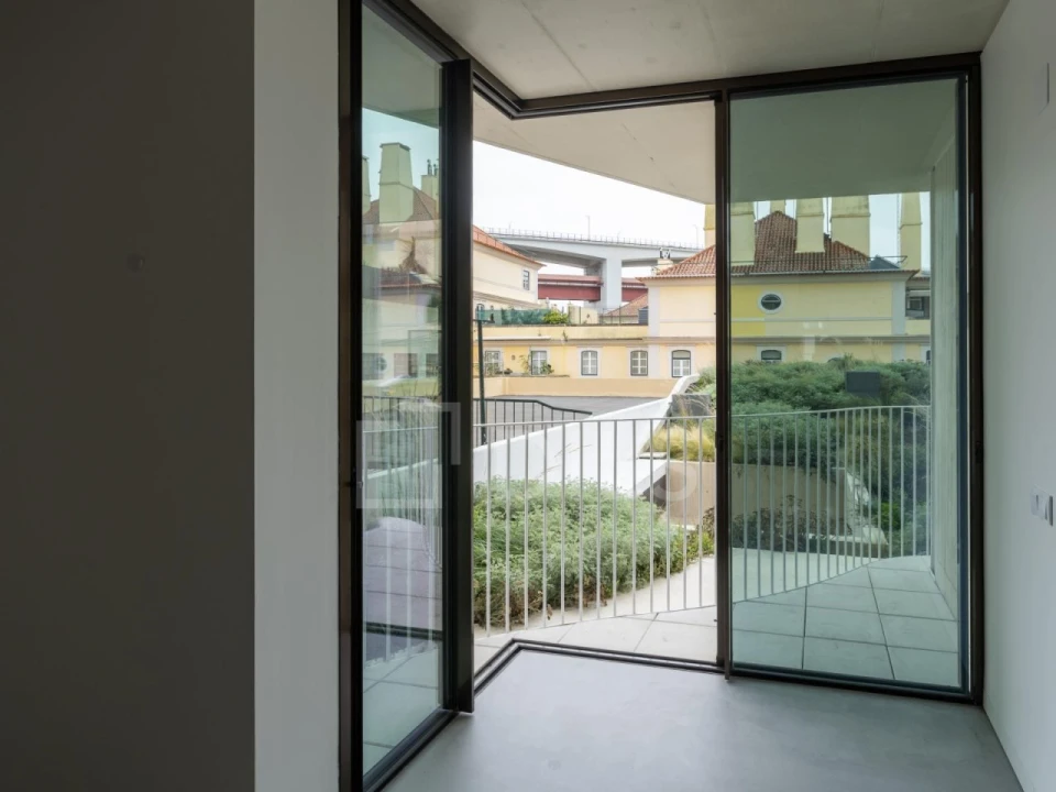 Apartamento T2 para Venda em Alcantara Foto 10