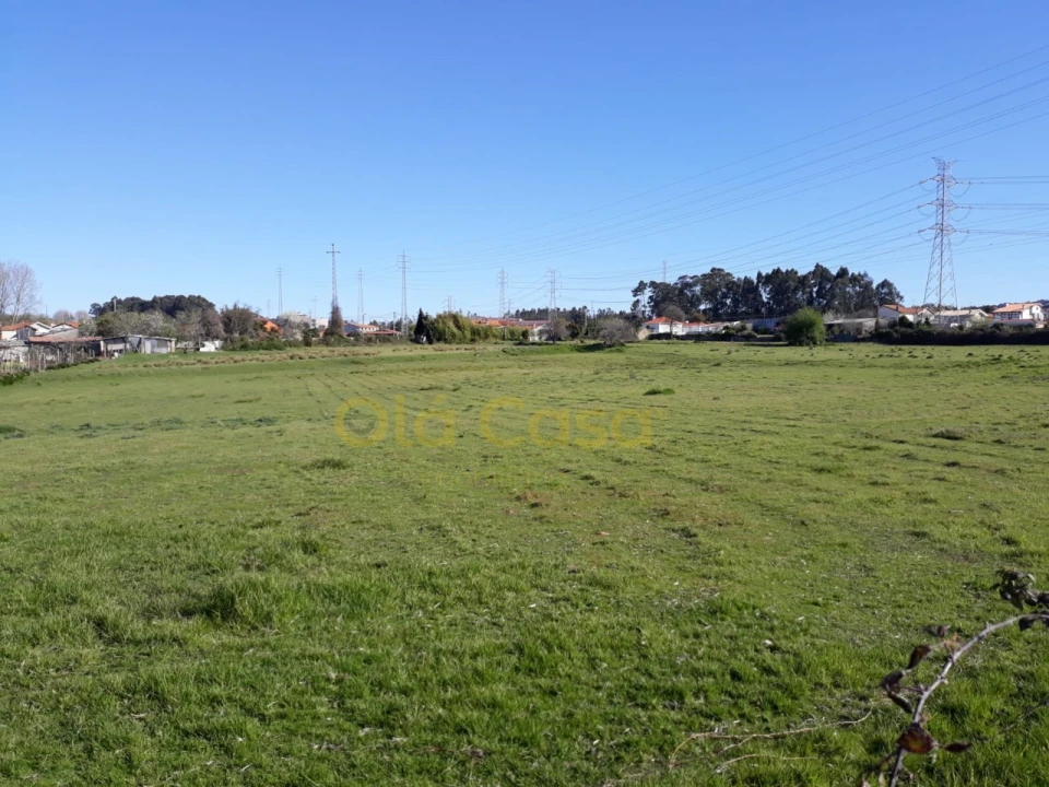 Terreno para Venda em Mafamude e Vilar do Paraíso Foto 1