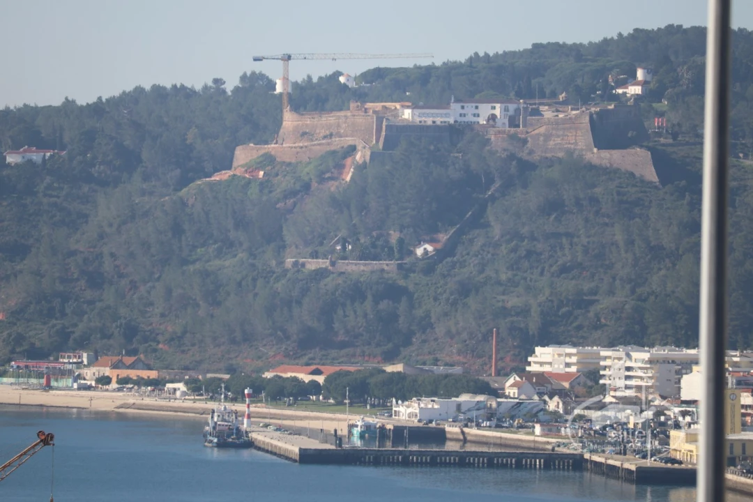 Terreno para Venda em Setubal (São Sebastião) Foto 3