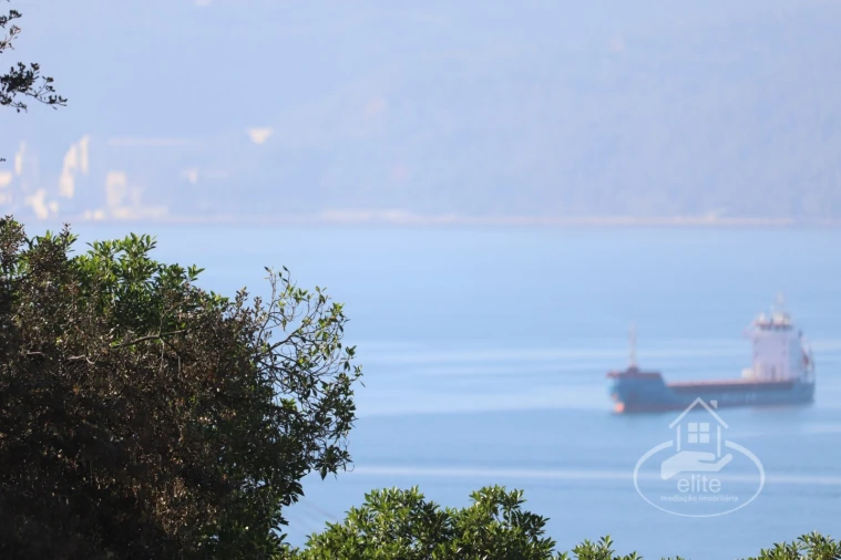 Terreno para Venda em Setubal (São Sebastião) Foto 2