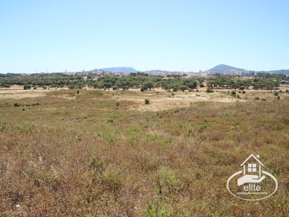 Terreno para Venda em Gambia-Pontes-Alto da Guerra Foto 1