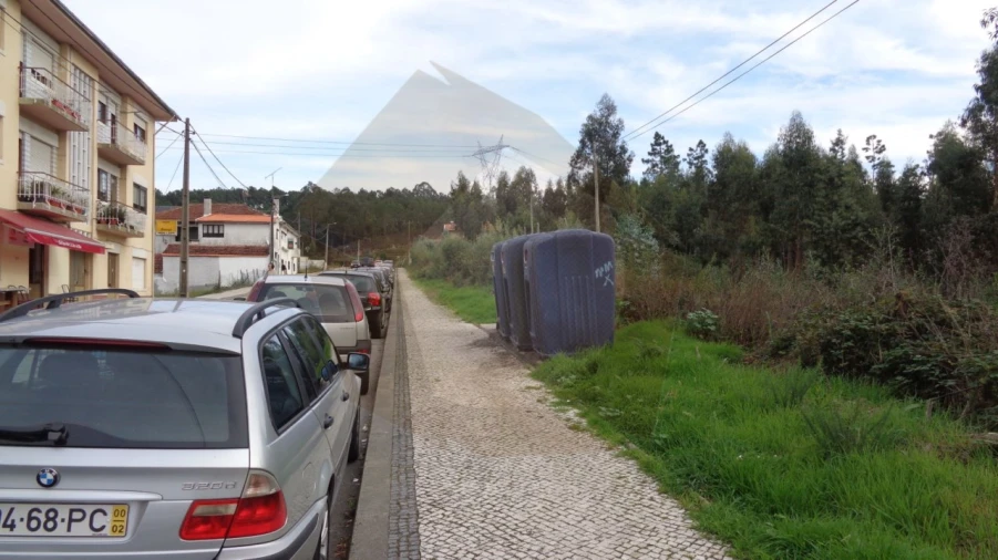 Terreno para Venda em São João da Madeira