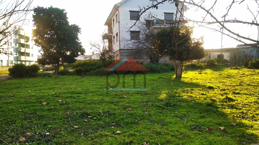 Terreno para Venda em Mazedo e Cortes Foto 2