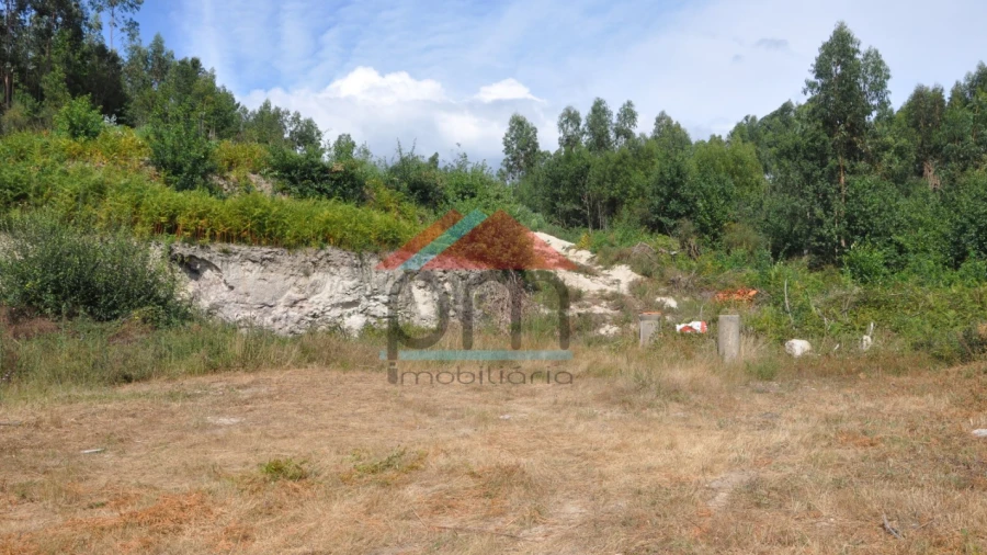 Terreno para Venda em Cerdal