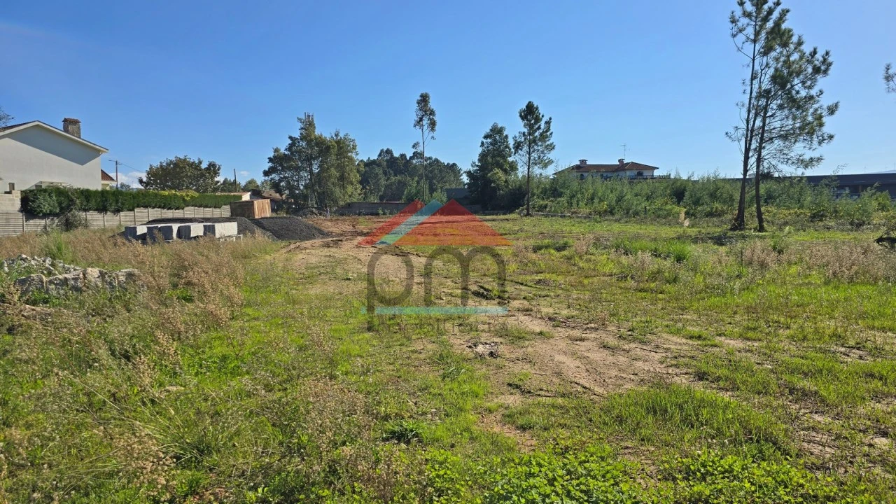 Terreno para Venda em Mazedo e Cortes Foto 7