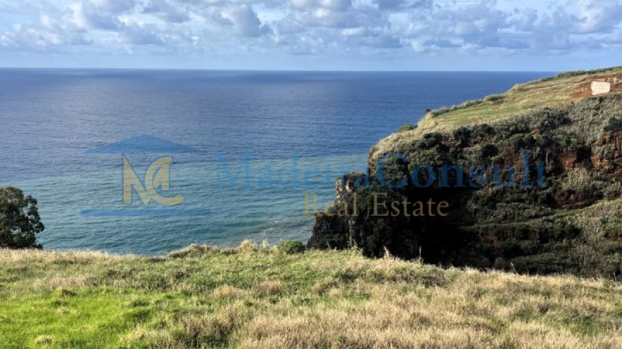 Terreno para Venda em Calheta