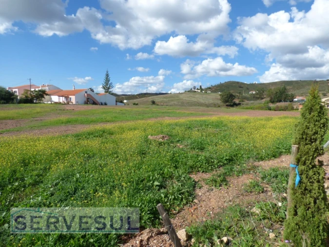 Terreno para Venda em Silves Foto 1