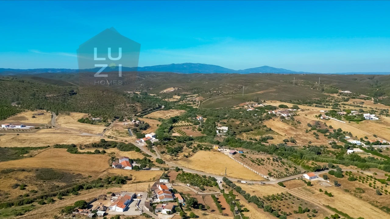 Terreno para Venda em Bensafrim e Barão de São João Foto 12