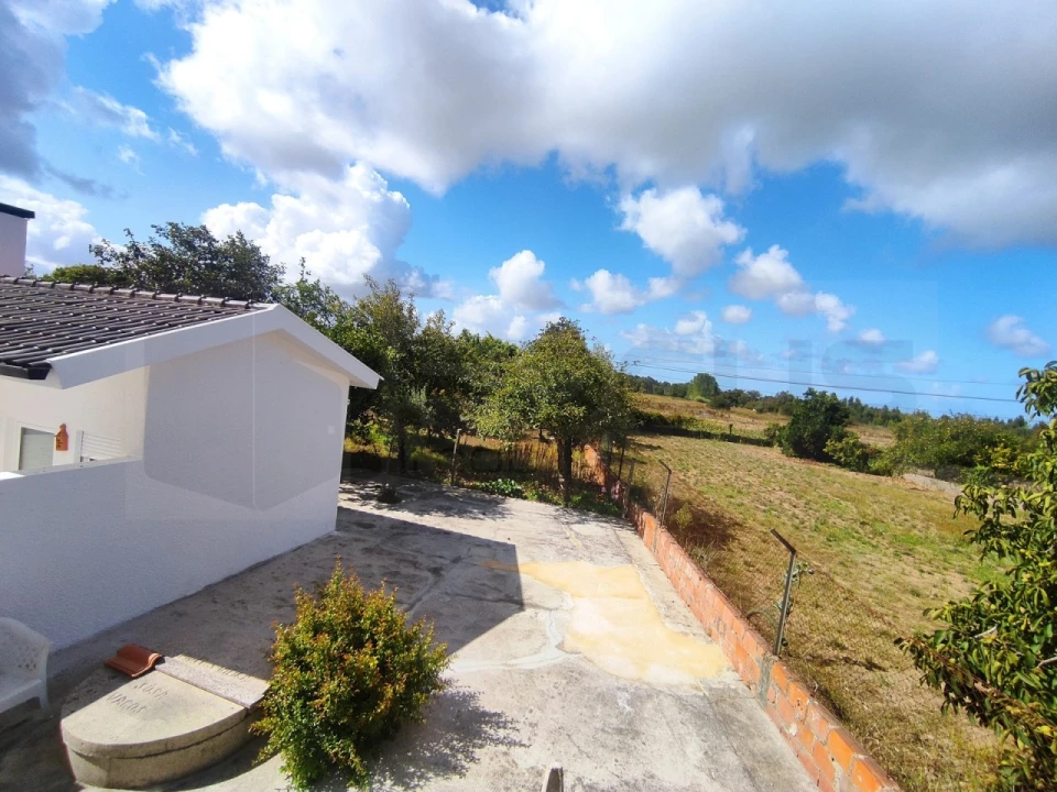Moradia T3 para Arrendamento em Requeixo, Nossa Senhora de Fátima e Nariz Foto 25