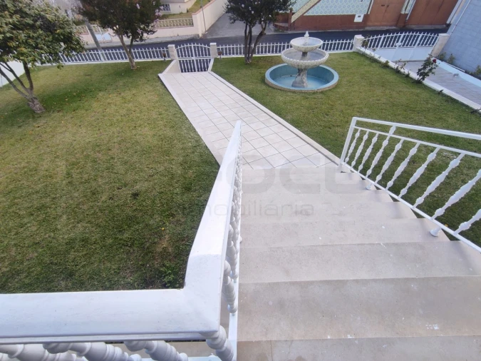 Moradia T3 para Arrendamento em Requeixo, Nossa Senhora de Fátima e Nariz Foto 3