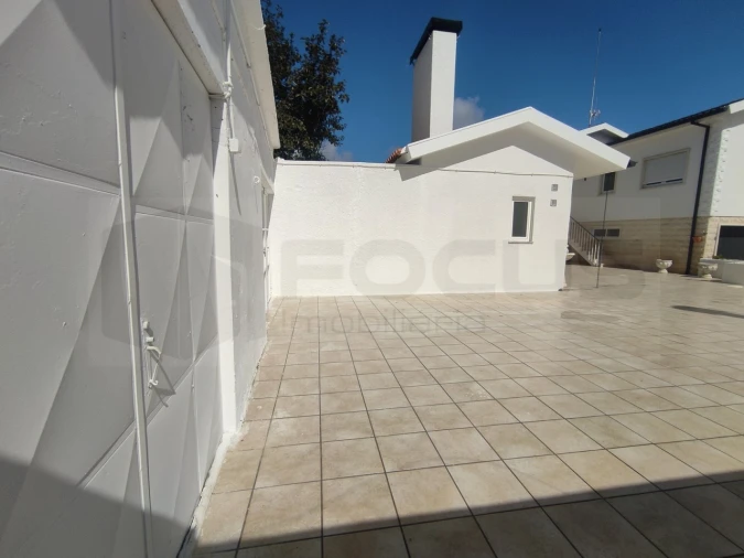 Moradia T3 para Arrendamento em Requeixo, Nossa Senhora de Fátima e Nariz Foto 34