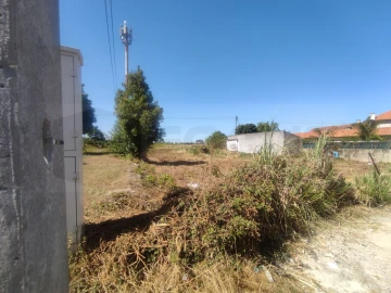 Terreno para Venda em Esgueira