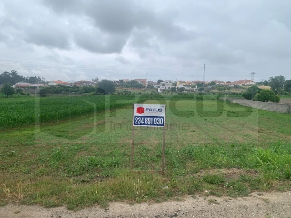 Terreno para Venda em Eixo e Eirol Foto 21