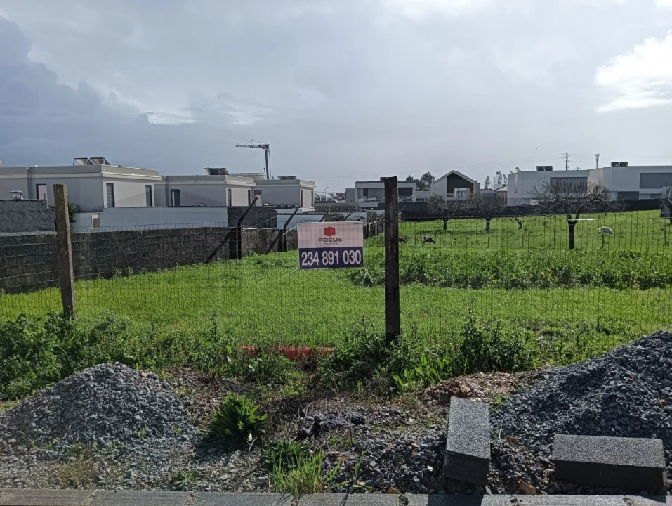 Terreno para Venda em Albergaria-A-Velha e Valmaior Foto 1