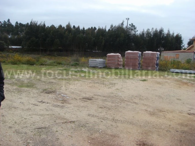 Terreno para Venda em Amoreira da Gândara, Paredes do Bairro e Ancas Foto 1