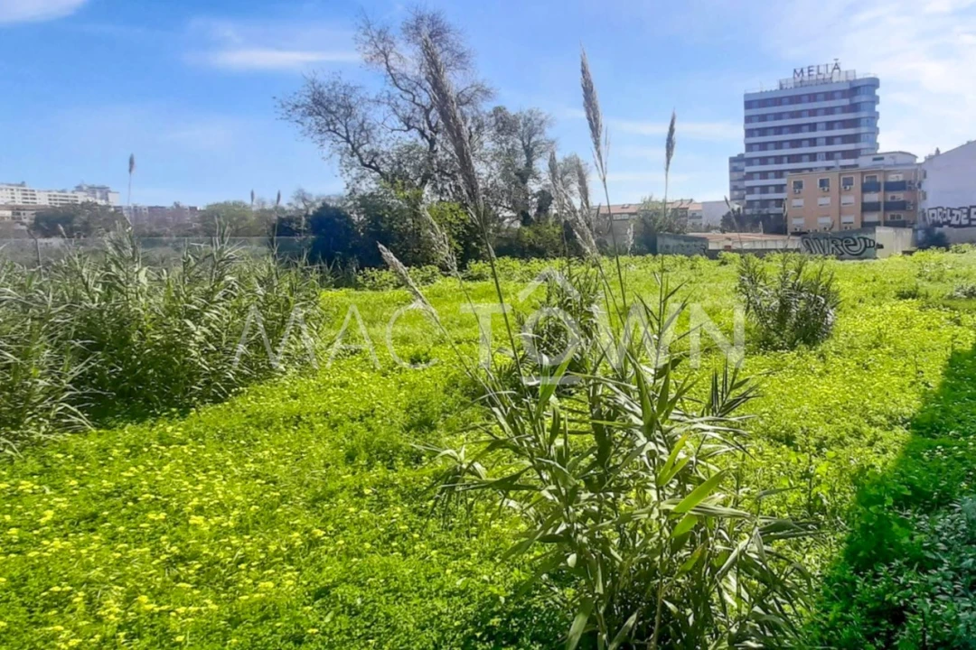 Terreno para Venda em União das Freguesias de Setúbal Foto 1