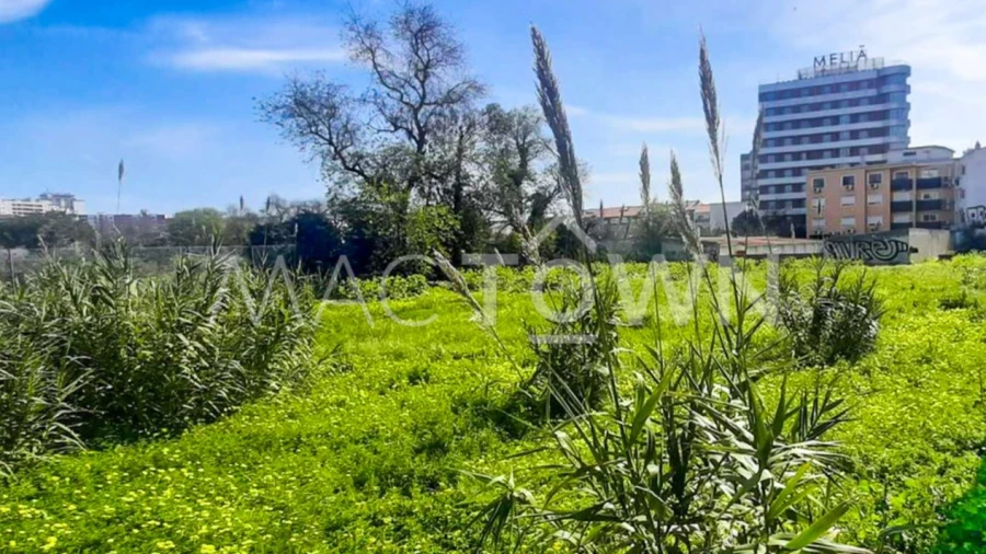 Terreno para Venda em União das Freguesias de Setúbal