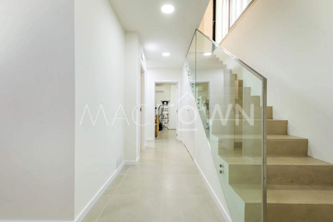 Moradia T4 para Venda em Beato Foto 3