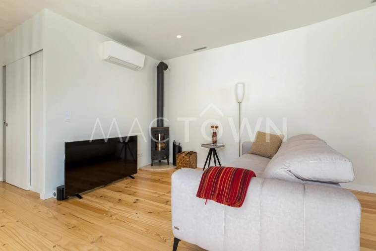 Moradia T4 para Venda em Beato Foto 6