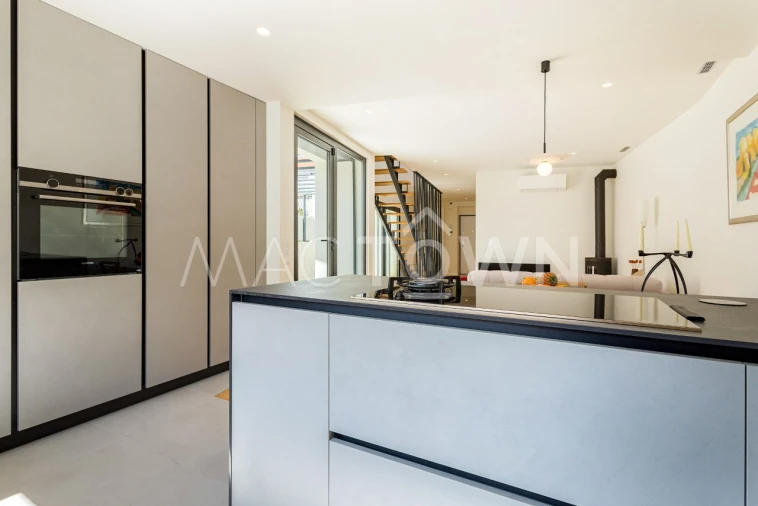 Moradia T4 para Venda em Beato Foto 9