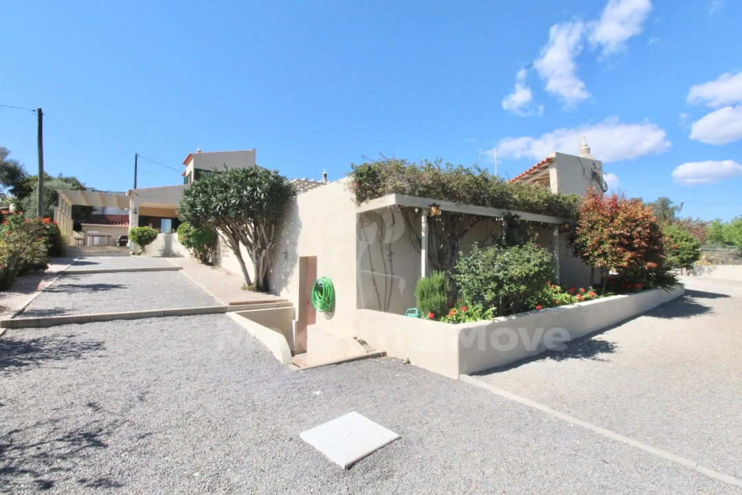 Moradia T3 para Venda em Pechão Foto 36