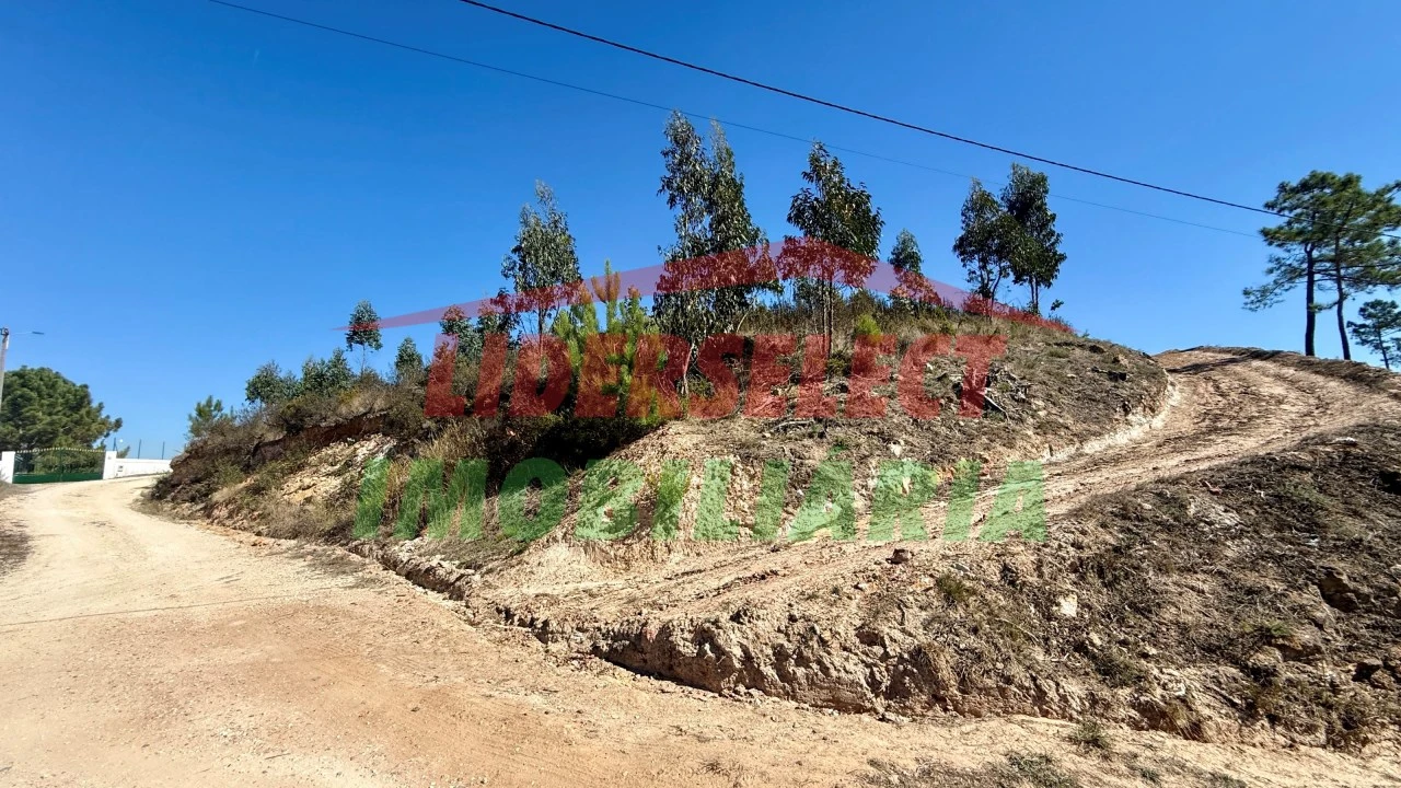 Terreno para Venda em Santa Maria, São Pedro e Matacães Foto 1