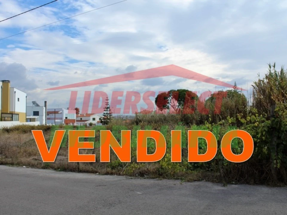 Terreno para Venda em Silveira Foto 1