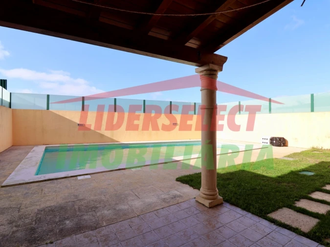 Moradia T3 para Venda em Silveira Foto 42