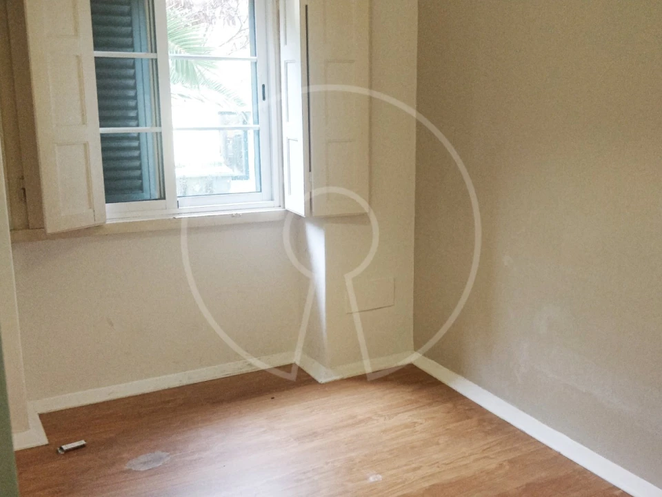 Apartamento T4 para Arrendamento em Alvalade Foto 3