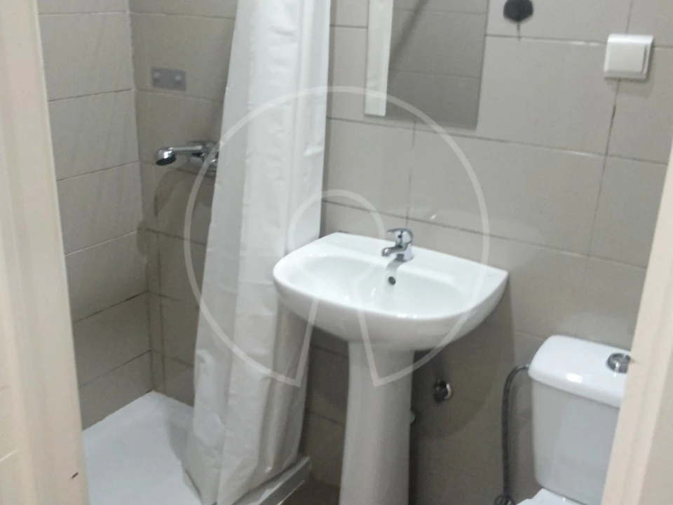 Apartamento T4 para Arrendamento em Alvalade Foto 12