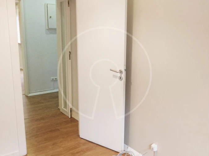 Apartamento T4 para Arrendamento em Alvalade Foto 20