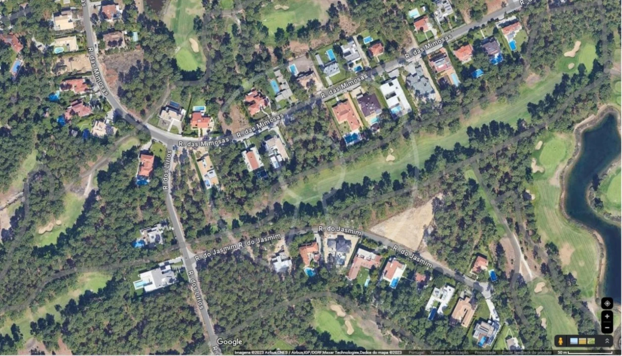 Terreno para Venda em Charneca de Caparica e Sobreda Foto 2