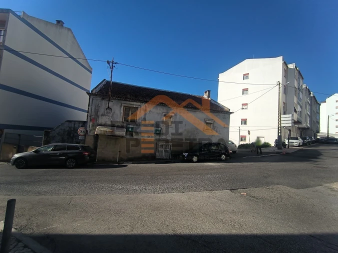 Terreno para Venda em Ramada e Caneças