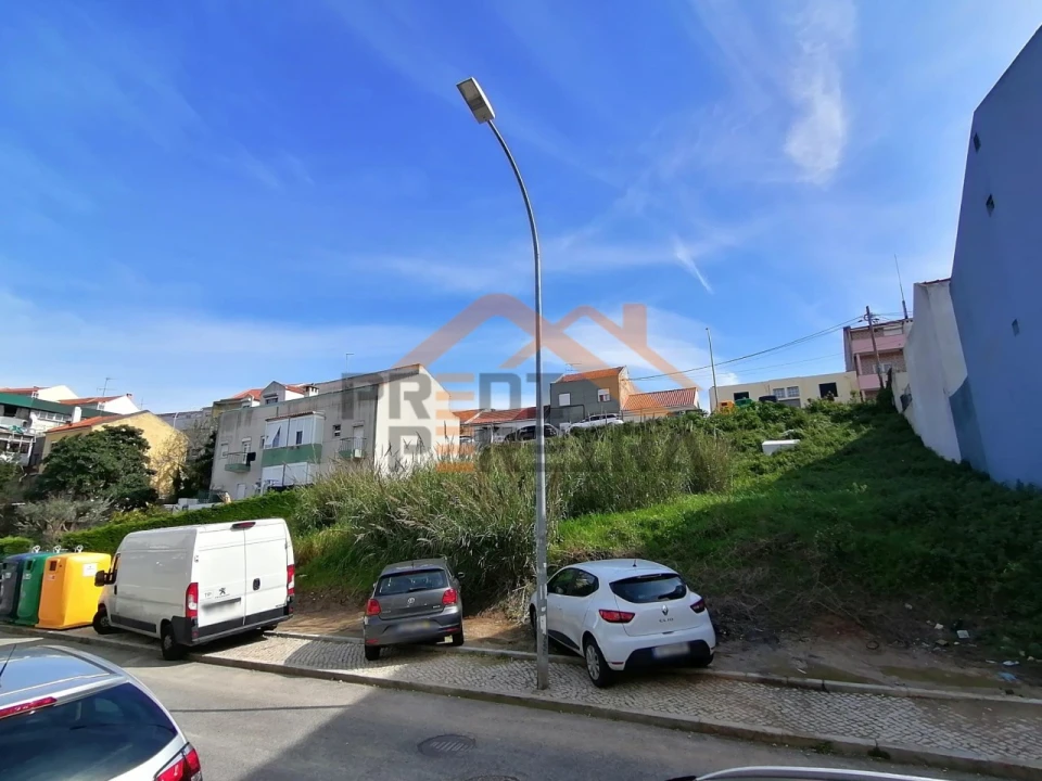 Terreno para Venda em Encosta do Sol Foto 3