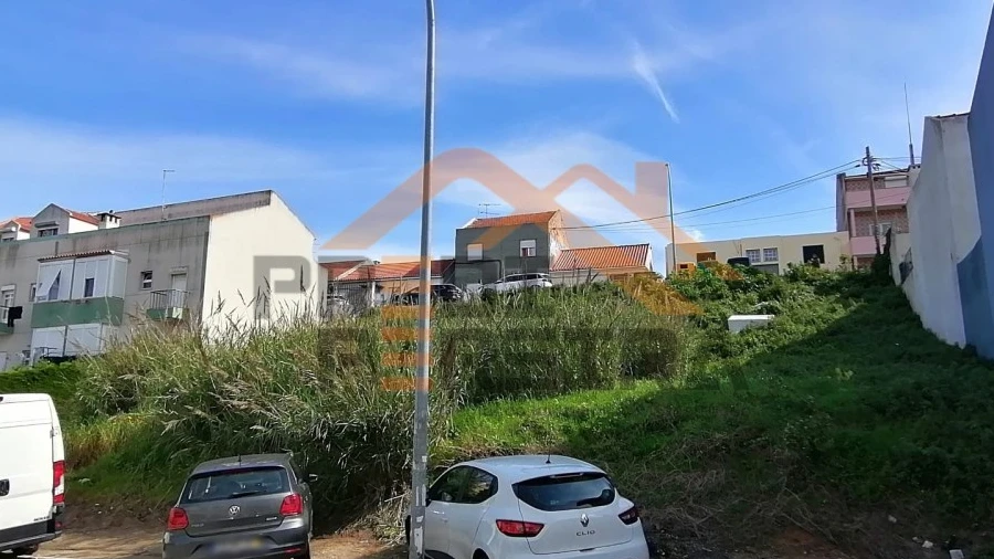 Terreno para Venda em Encosta do Sol