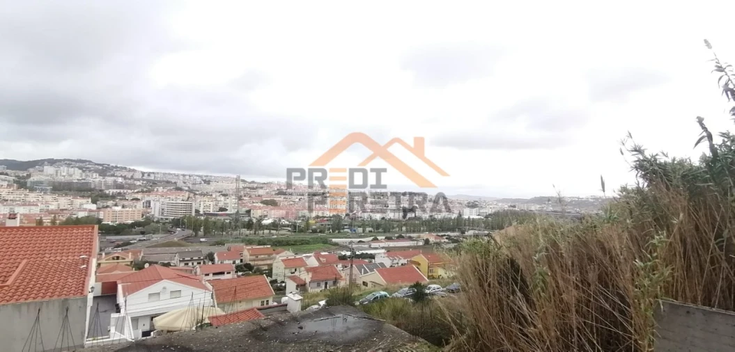 Terreno para Venda em Odivelas Foto 7